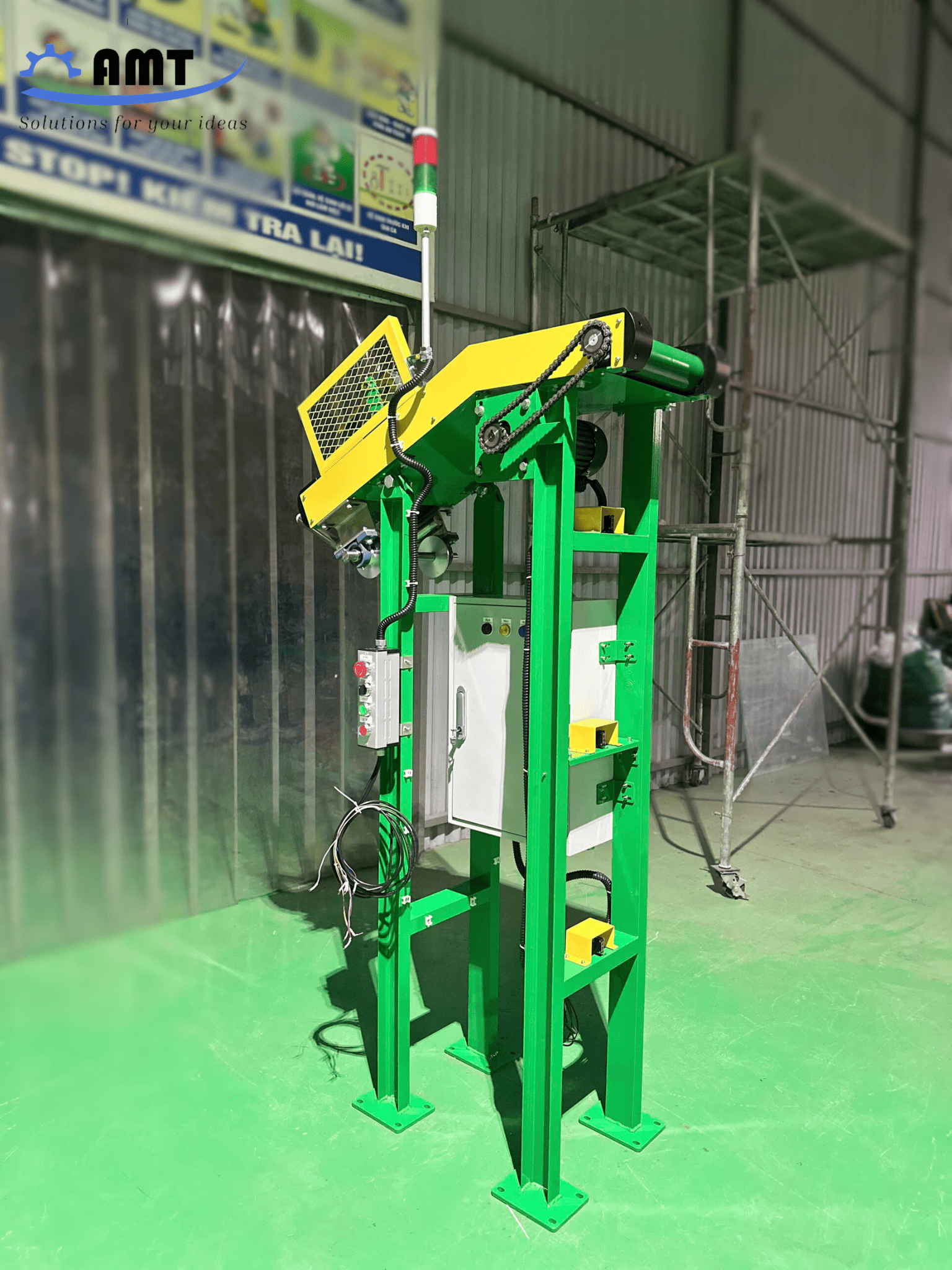 Băng tải cấp liệu tại nhà máy của AMT VINA trước khi được bàn giao tới tay khách hàng